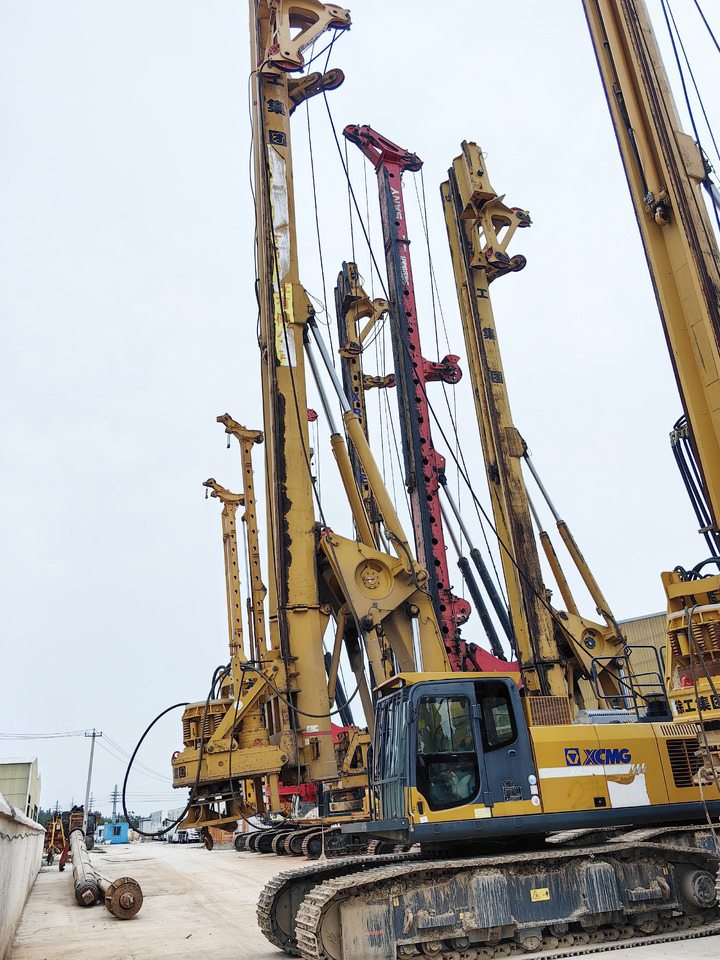 XCMG Offiical Used Rotary Drilling Rigs Drilling Machine XR220D Pile Drilling Rig For Sale - Gręžimo mašina: foto 2 XCMG Offiical Used Rotary Drilling Rigs Drilling Machine XR220D Pile Drilling Rig For Sale - Gręžimo mašina: foto 2