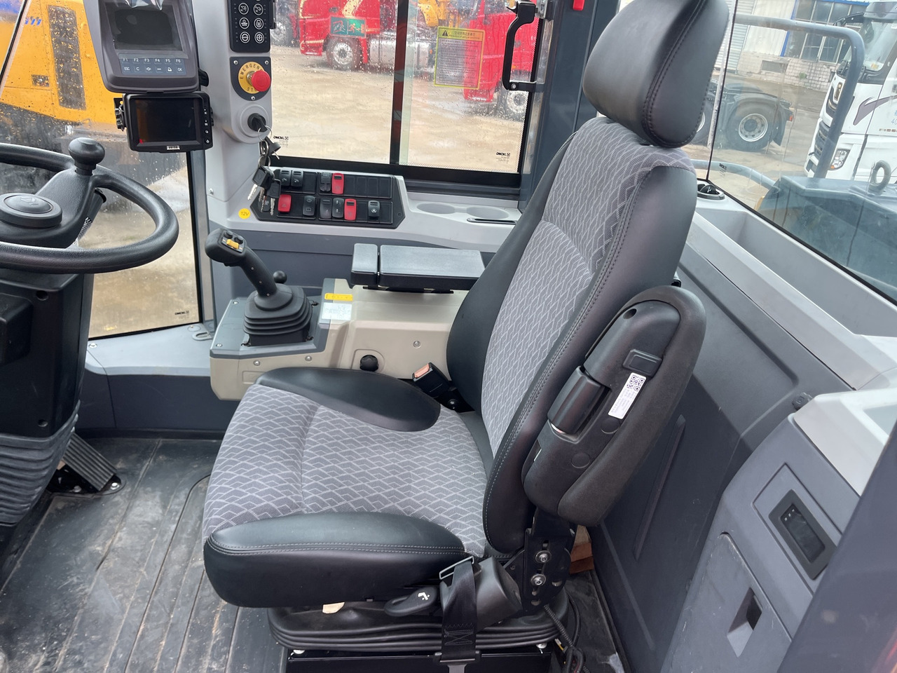 XCMG XC958 used 5 ton front wheel loader price - Ratinis krautuvas: foto 5 XCMG XC958 used 5 ton front wheel loader price - Ratinis krautuvas: foto 5