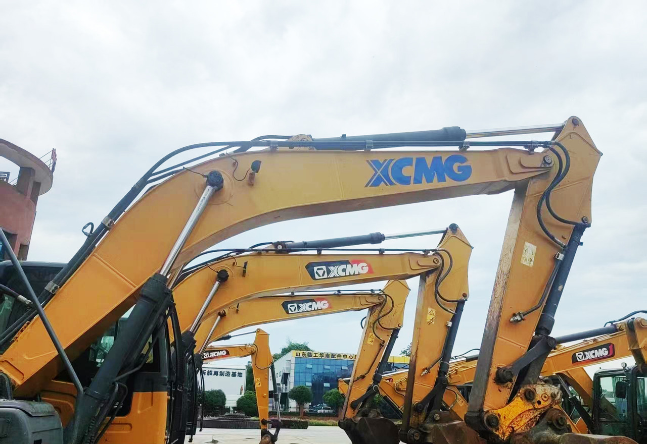 XCMG XE215DA 20ton medium used crawler excavator hydraulic price - Vikšrinis ekskavatorius: foto 3 XCMG XE215DA 20ton medium used crawler excavator hydraulic price - Vikšrinis ekskavatorius: foto 3