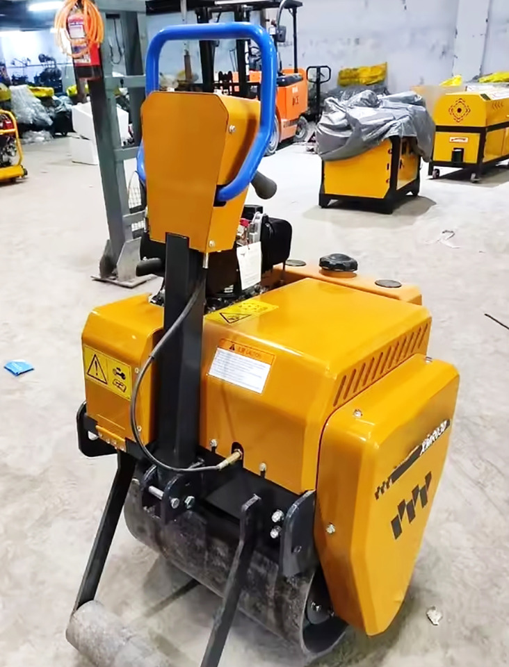 XCMG XMR030 small mini light single drum vibratory road roller - Mini volas: foto 2 XCMG XMR030 small mini light single drum vibratory road roller - Mini volas: foto 2