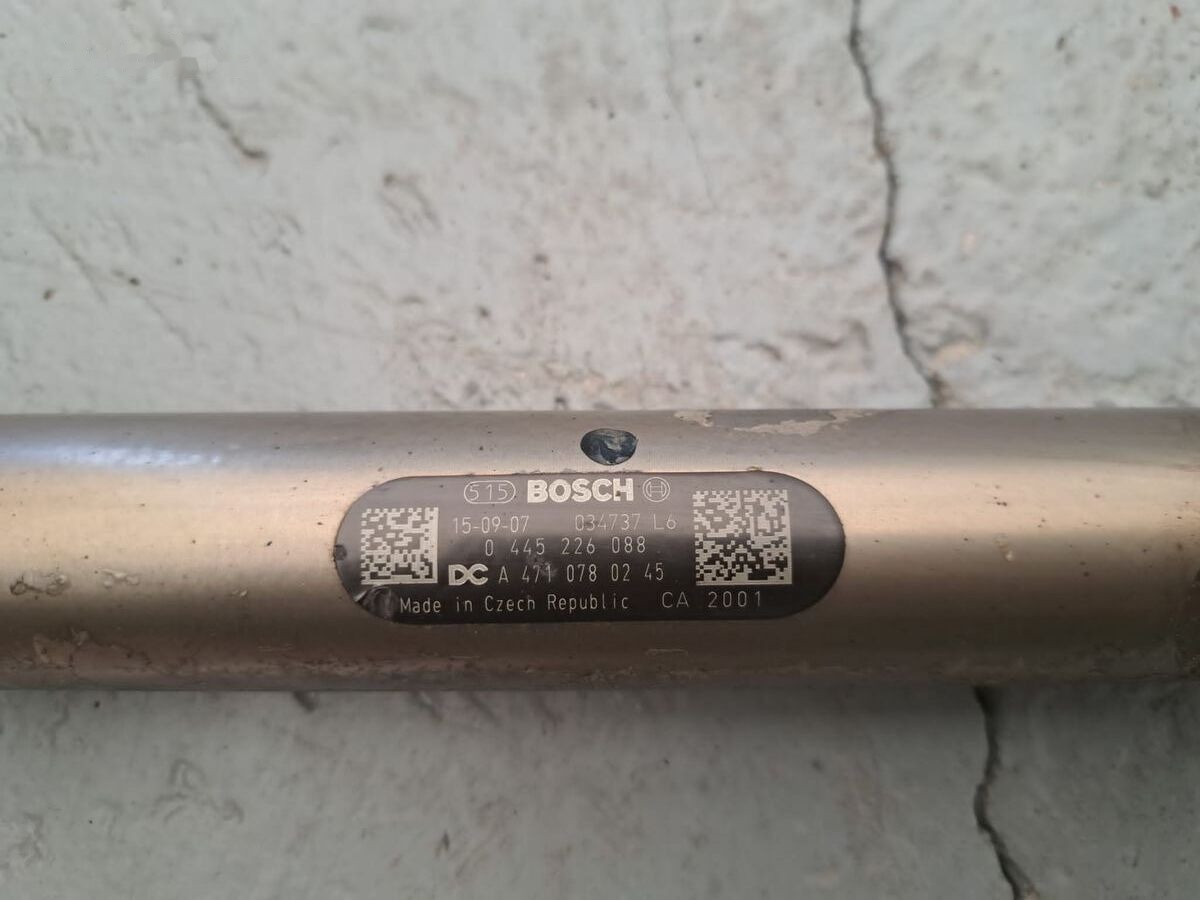 Commonrail pressure pipe Mercedes-Benz ACTROS MP4 A4710780245 Mercedes-Benz ACTROS MP4 truck - Kuro sistema - Sunkvežimis: foto 4 Commonrail pressure pipe Mercedes-Benz ACTROS MP4 A4710780245 Mercedes-Benz ACTROS MP4 truck - Kuro sistema - Sunkvežimis: foto 4