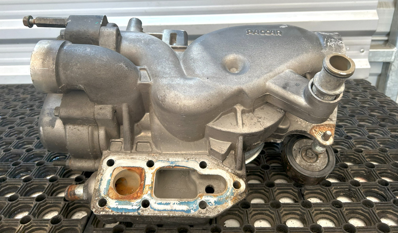 DAF COOLANT PUMP DAF XF 106 - Aušinimo skysčio siurblys: foto 5 DAF COOLANT PUMP DAF XF 106 - Aušinimo skysčio siurblys: foto 5