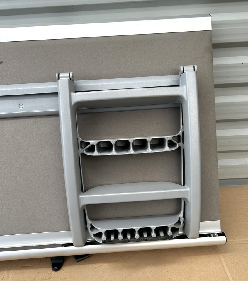 DAF UPPER BED BED DAF XF 106 LIFT SUPER SPACE CAB - Universali dalis: foto 5 DAF UPPER BED BED DAF XF 106 LIFT SUPER SPACE CAB - Universali dalis: foto 5