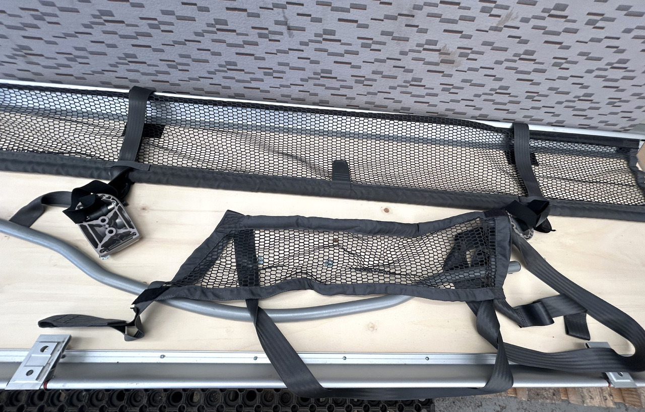 DAF UPPER BED COUCH WITH MATTRESS DAF SUPER SPACE CAB - Universali dalis: foto 5 DAF UPPER BED COUCH WITH MATTRESS DAF SUPER SPACE CAB - Universali dalis: foto 5