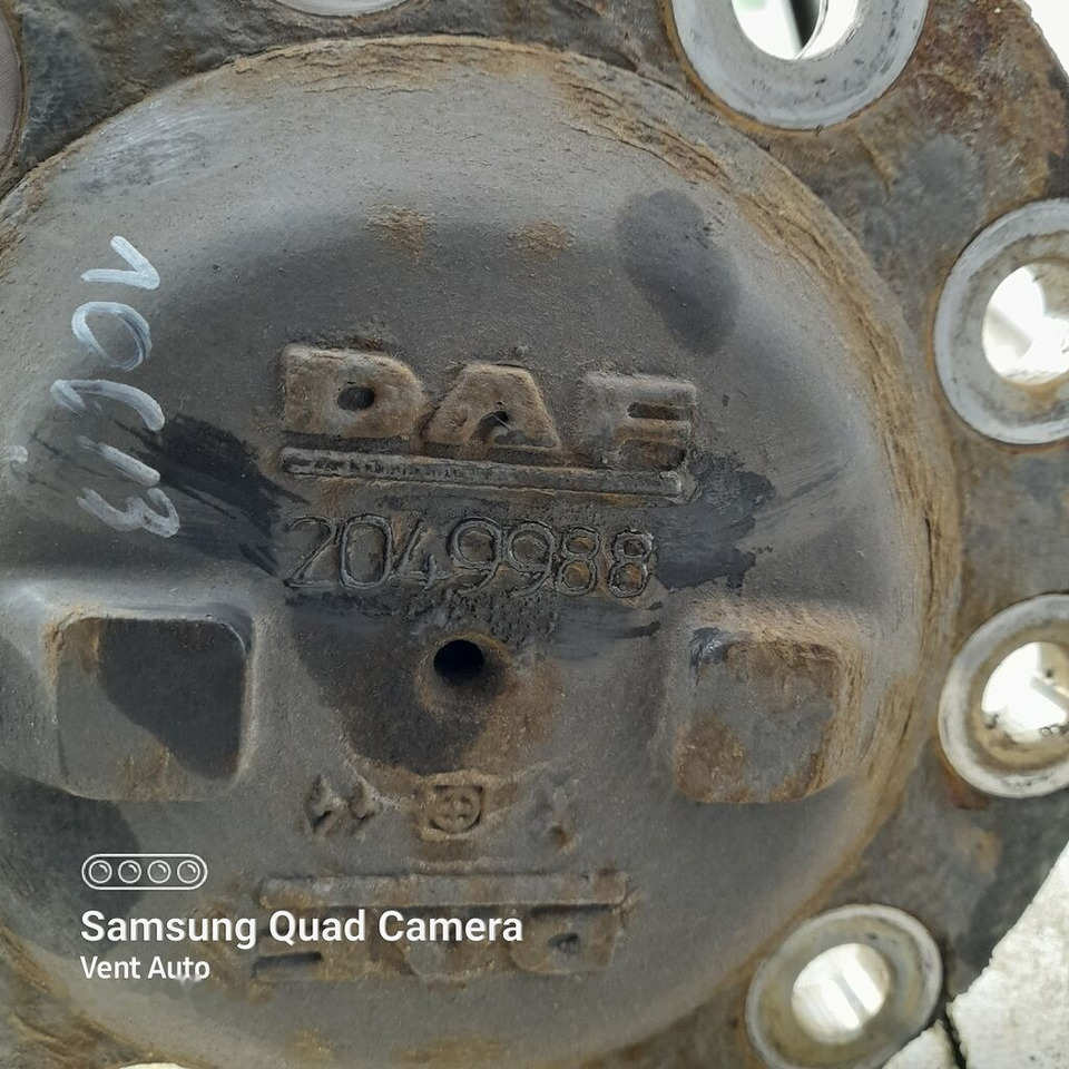DAF XF 106 2049988 DAF 2049988 truck - Pusašis - Sunkvežimis: foto 2 DAF XF 106 2049988 DAF 2049988 truck - Pusašis - Sunkvežimis: foto 2