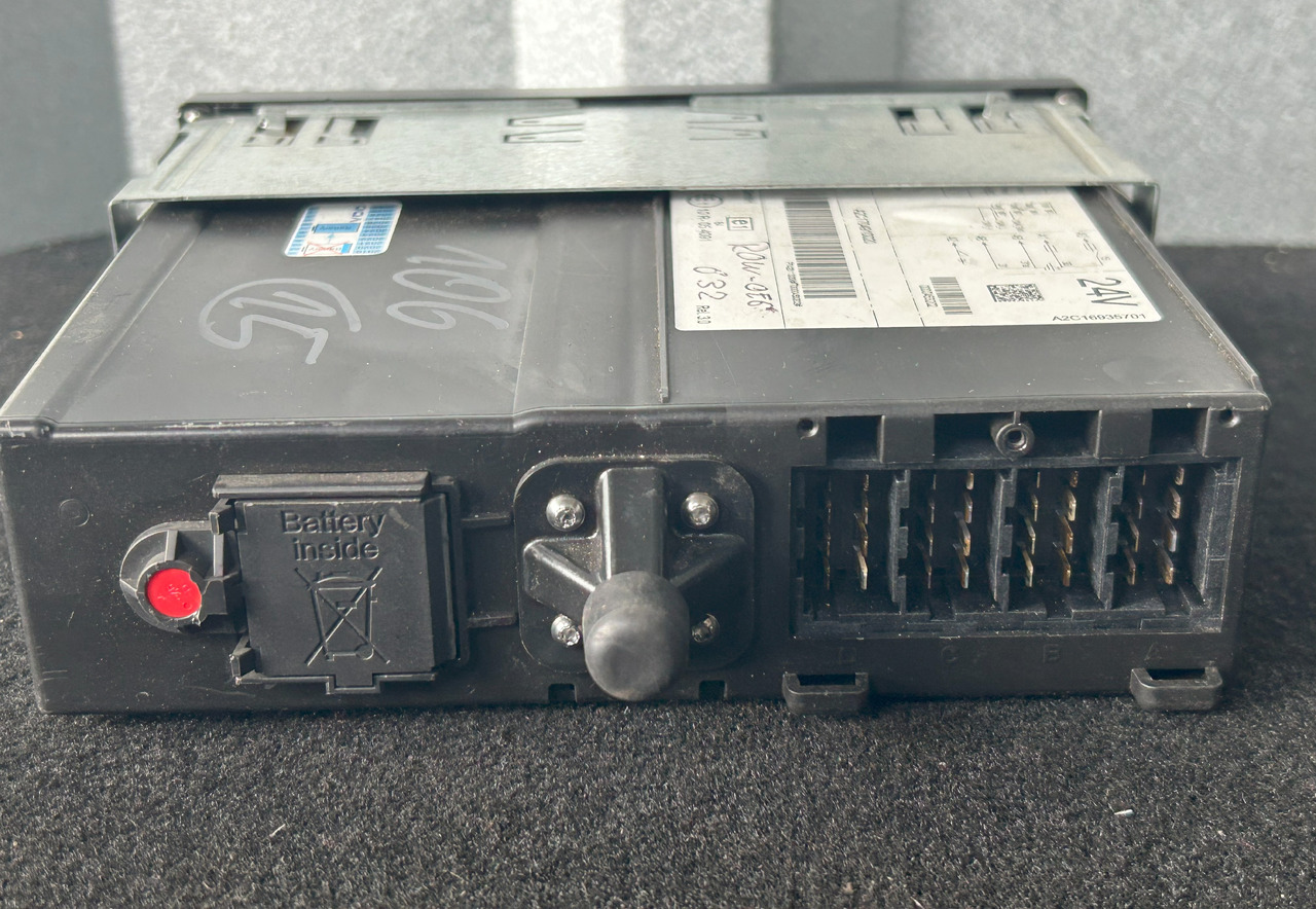 DAF XF 106 480 2027602 2321027 - Tachografas: foto 4 DAF XF 106 480 2027602 2321027 - Tachografas: foto 4