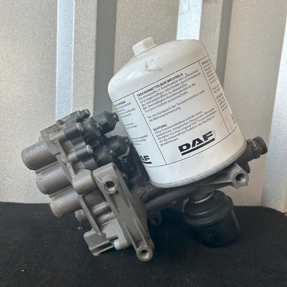 DAF XF 106 480 APU KIT ZEL2100 2027747 ( ELA1000 + AE6000) - Stabdžių vožtuvas: foto 1 DAF XF 106 480 APU KIT ZEL2100 2027747 ( ELA1000 + AE6000) - Stabdžių vožtuvas: foto 1