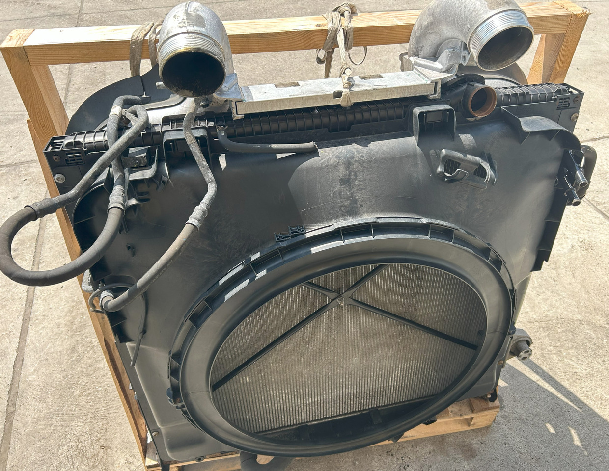 DAF XF 106 480 COOLER SET - Radiatorius - Sunkvežimis: foto 2 DAF XF 106 480 COOLER SET - Radiatorius - Sunkvežimis: foto 2