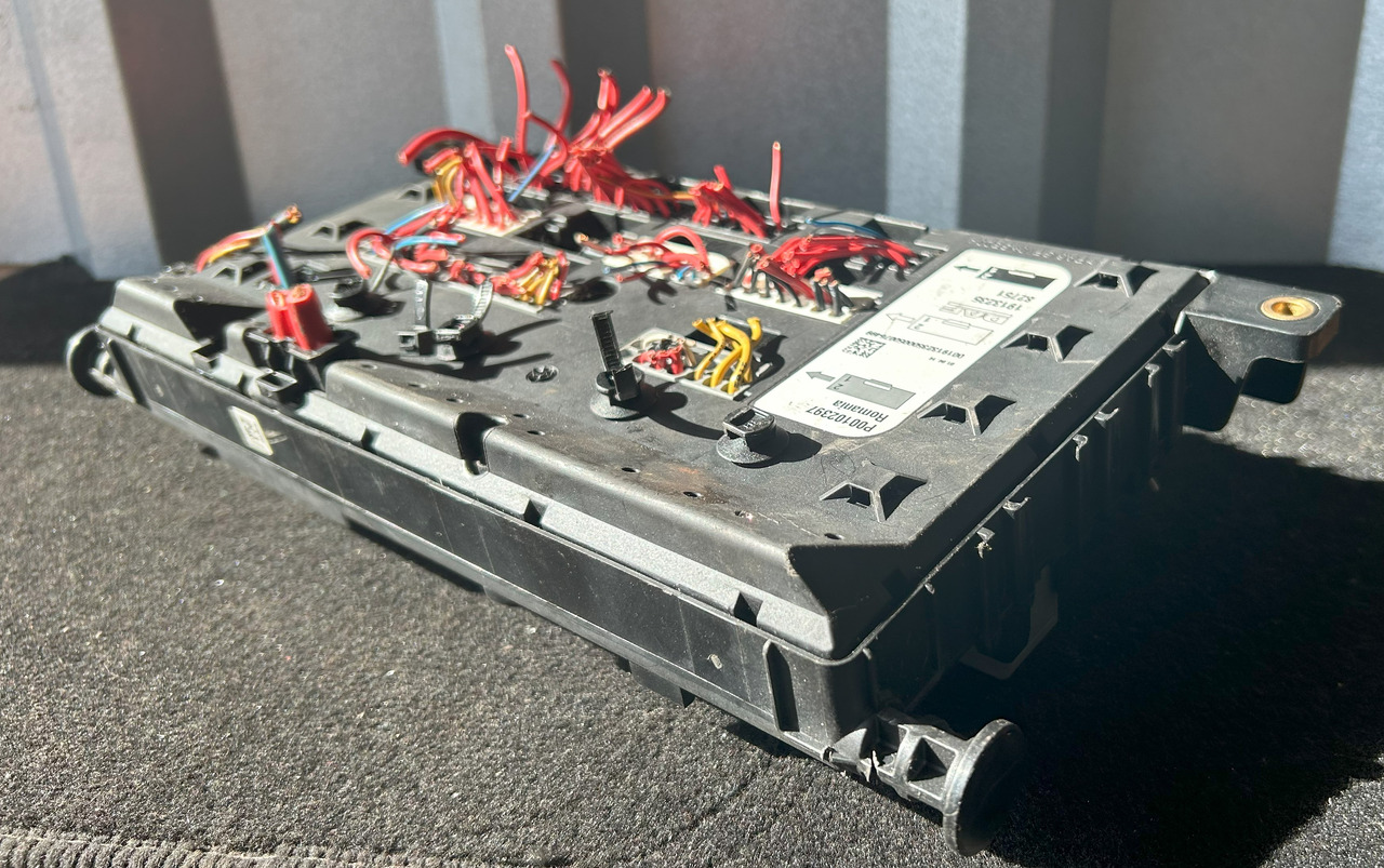 DAF XF 106 FUSE BOX - Saugiklis: foto 5 DAF XF 106 FUSE BOX - Saugiklis: foto 5