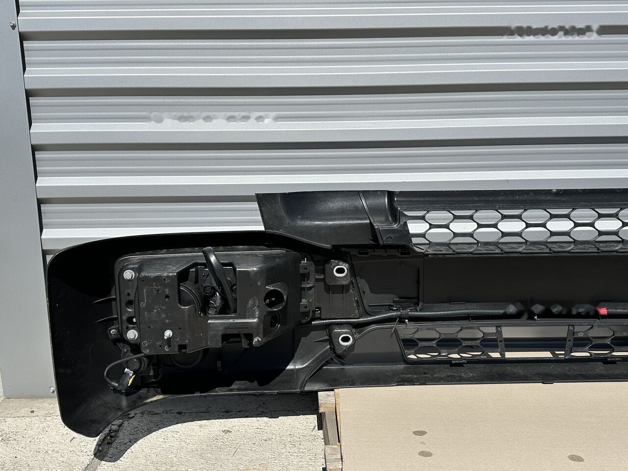 IVECO EUROCARGO STRALIS 5801696199 / 5801745452 / 5801745449 - Bamperis - Sunkvežimis: foto 5 IVECO EUROCARGO STRALIS 5801696199 / 5801745452 / 5801745449 - Bamperis - Sunkvežimis: foto 5
