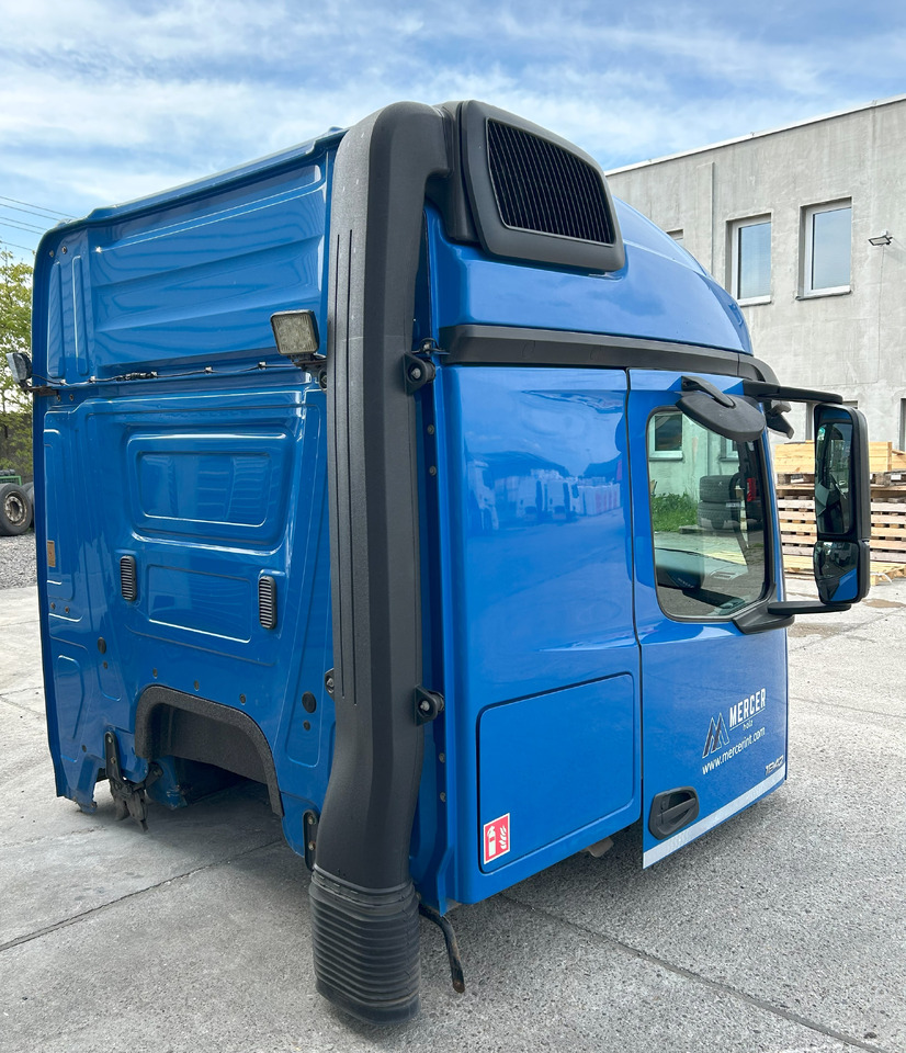 MERCEDES AROCS MP4 L STREAM SPACE 2.30M , tunnel 170 mm - Kabina: foto 5 MERCEDES AROCS MP4 L STREAM SPACE 2.30M , tunnel 170 mm - Kabina: foto 5