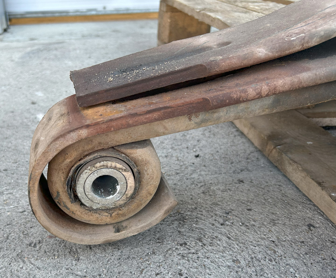 MERCEDES-BENZ 3-LEAF SPRING FRONT FOR MERCEDES AROCS MP4 - Lingių pakaba: foto 3 MERCEDES-BENZ 3-LEAF SPRING FRONT FOR MERCEDES AROCS MP4 - Lingių pakaba: foto 3