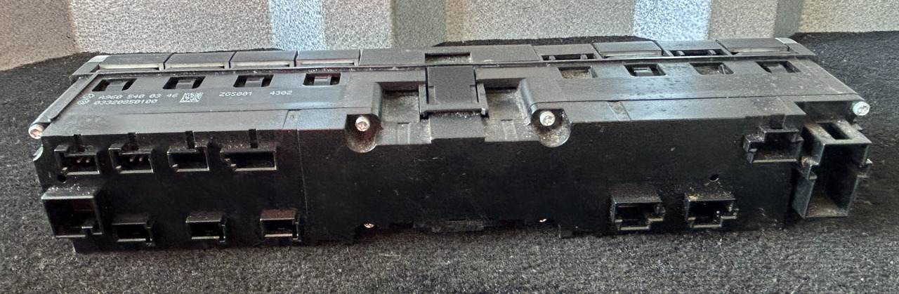 MERCEDES-BENZ ACTROS MP4 CONTROL PANEL - Prietaisų skydas: foto 3 MERCEDES-BENZ ACTROS MP4 CONTROL PANEL - Prietaisų skydas: foto 3