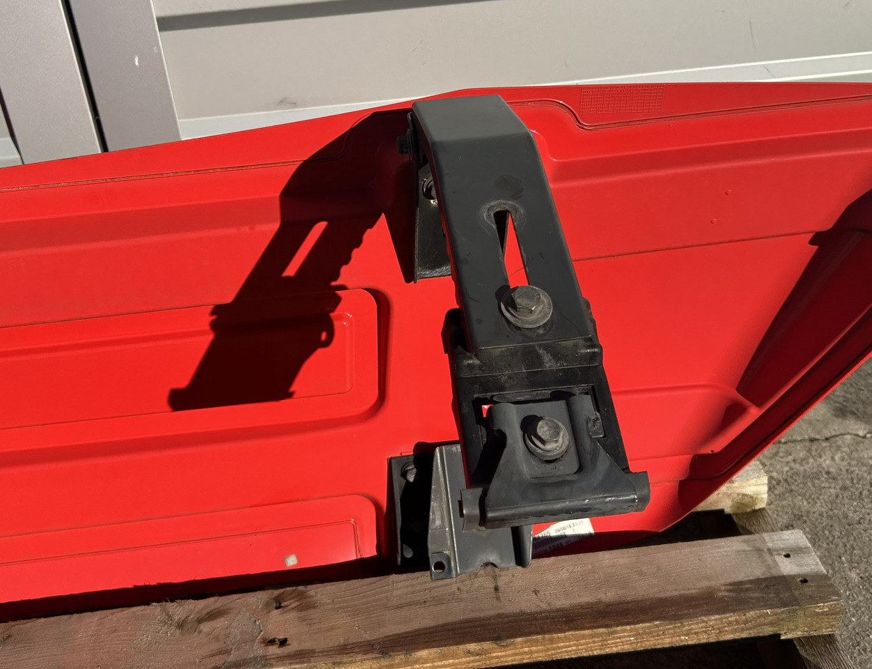 MERCEDES-BENZ ACTROS MP4 SPOILER - Aerodinamika/ Spoileris - Sunkvežimis: foto 3 MERCEDES-BENZ ACTROS MP4 SPOILER - Aerodinamika/ Spoileris - Sunkvežimis: foto 3