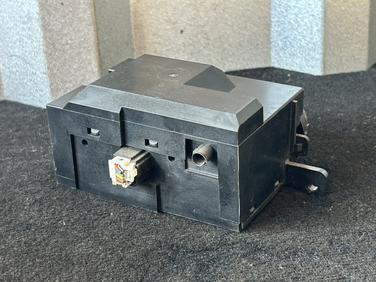 MERCEDES-BENZ ACTROS MP4 START/STOP IGNITION SWITCH - Prietaisų skydas - Sunkvežimis: foto 4 MERCEDES-BENZ ACTROS MP4 START/STOP IGNITION SWITCH - Prietaisų skydas - Sunkvežimis: foto 4