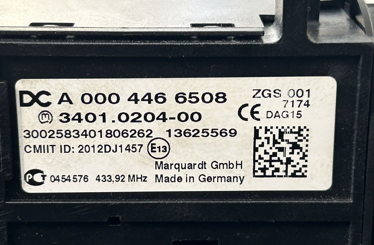 MERCEDES-BENZ ACTROS MP4 START/STOP IGNITION SWITCH - Prietaisų skydas - Sunkvežimis: foto 5 MERCEDES-BENZ ACTROS MP4 START/STOP IGNITION SWITCH - Prietaisų skydas - Sunkvežimis: foto 5