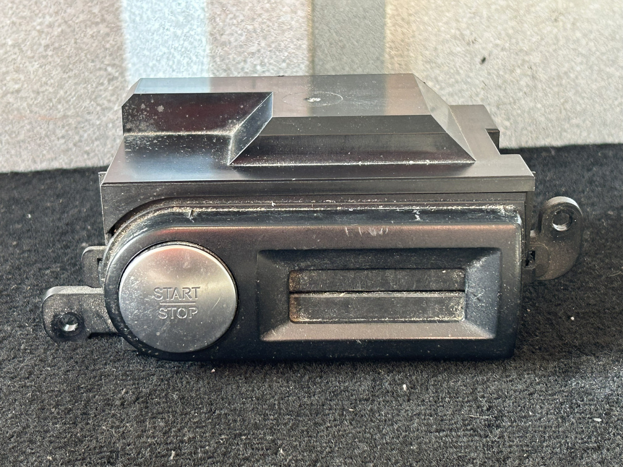 MERCEDES-BENZ ACTROS MP4 START/STOP IGNITION SWITCH - Prietaisų skydas - Sunkvežimis: foto 1 MERCEDES-BENZ ACTROS MP4 START/STOP IGNITION SWITCH - Prietaisų skydas - Sunkvežimis: foto 1