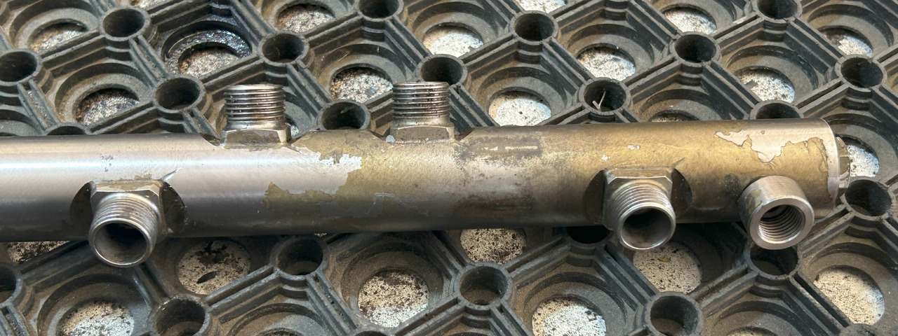 MERCEDES-BENZ Commonrail pressure pipe ACTROS MP4 - Kuro sistema - Sunkvežimis: foto 3 MERCEDES-BENZ Commonrail pressure pipe ACTROS MP4 - Kuro sistema - Sunkvežimis: foto 3