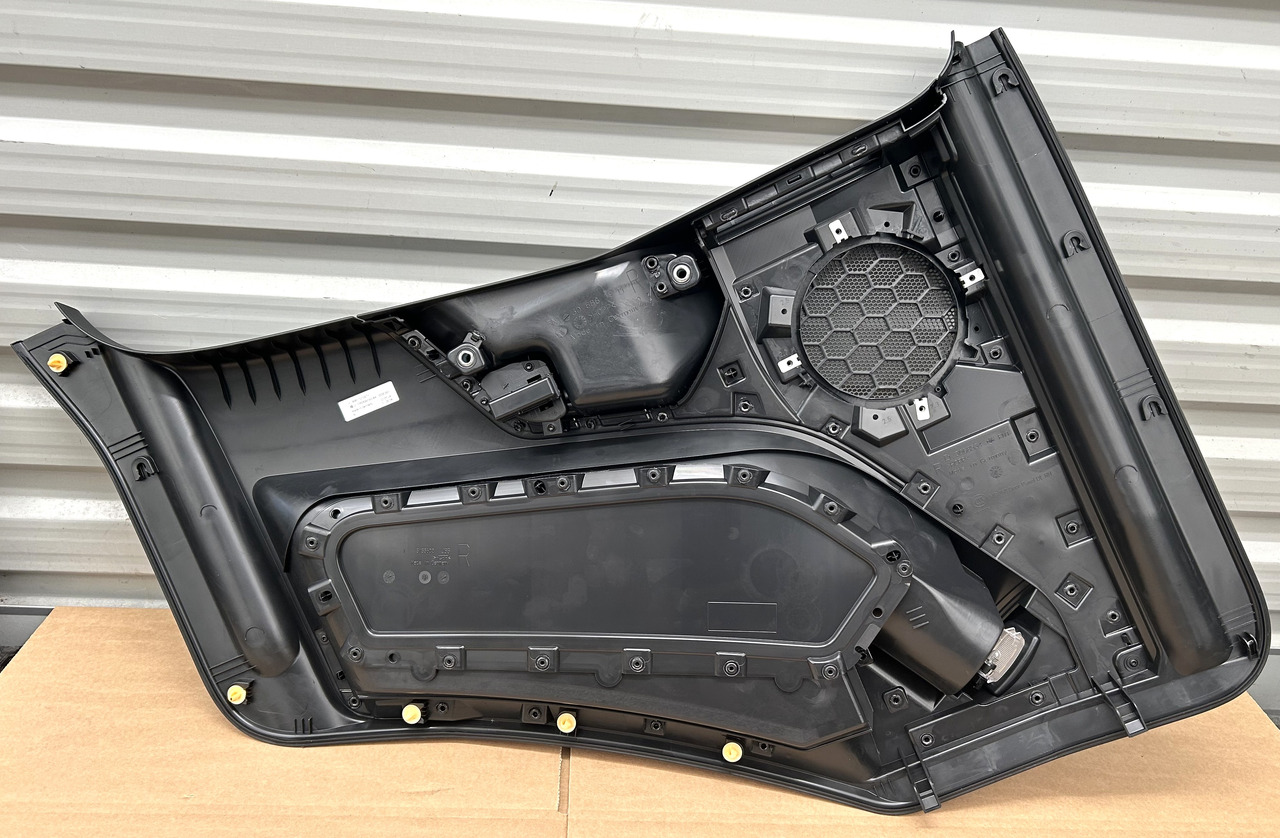 MERCEDES DOOR UPHOLSTERY SIDE RIGHT AROCS ACTROS MP4 MP5 - Durys ir dalys: foto 4 MERCEDES DOOR UPHOLSTERY SIDE RIGHT AROCS ACTROS MP4 MP5 - Durys ir dalys: foto 4