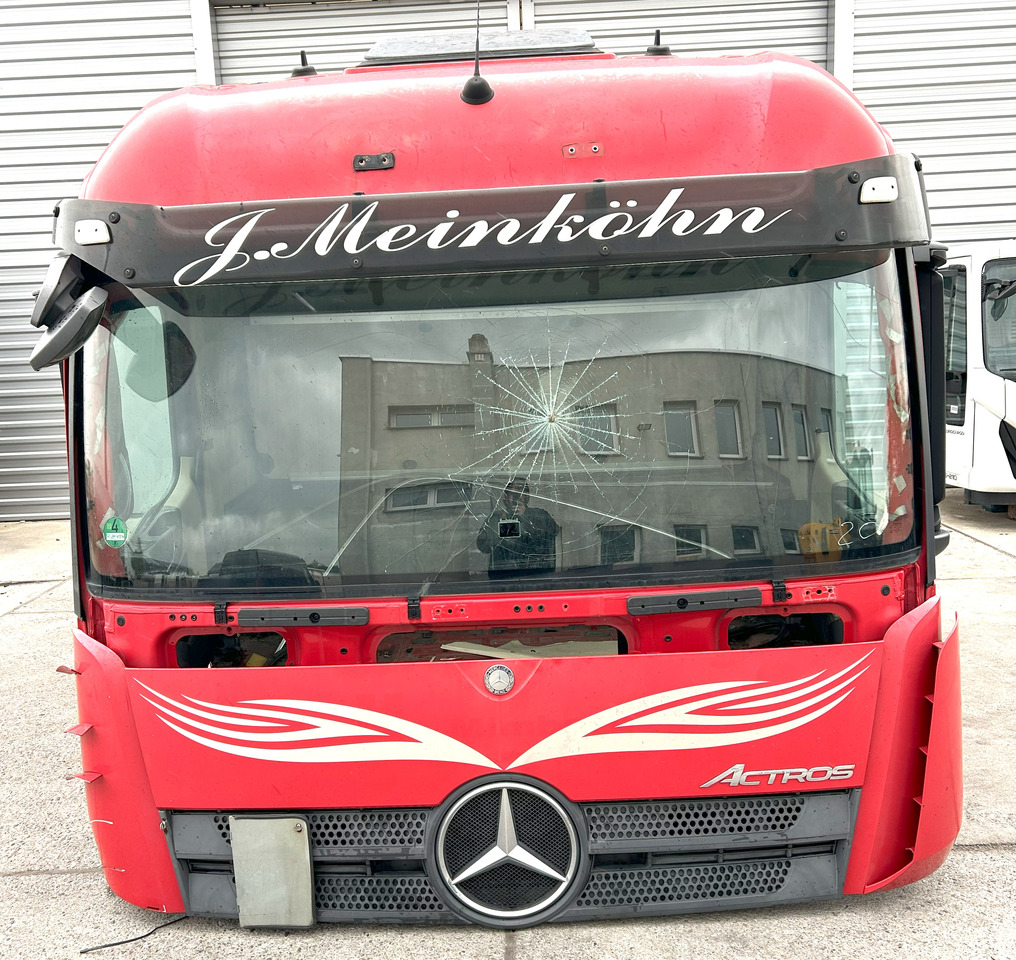 Mercedes Actros MP4 L StreamSpace 2,50 - Kabina: foto 5 Mercedes Actros MP4 L StreamSpace 2,50 - Kabina: foto 5