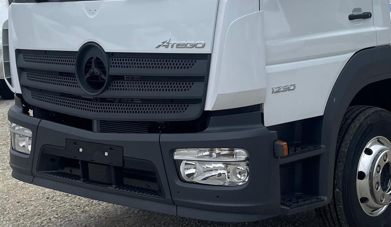 Mercedes-Benz KOMPLETNY PRZÓD ATEGO Mercedes-Benz ATEGO - Bamperis - Sunkvežimis: foto 2 Mercedes-Benz KOMPLETNY PRZÓD ATEGO Mercedes-Benz ATEGO - Bamperis - Sunkvežimis: foto 2