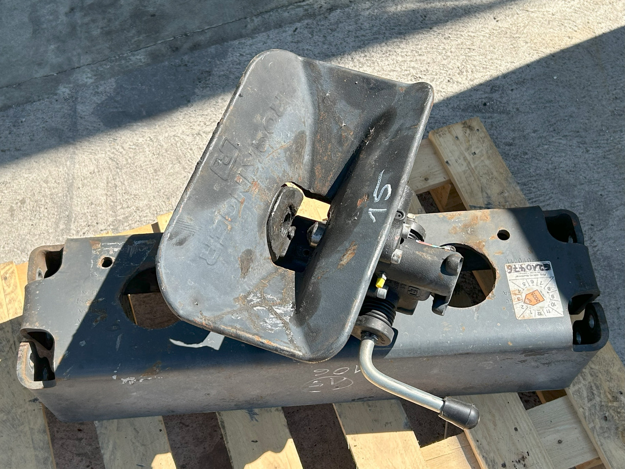 ROCKINGER RO 400 G145HOOK AUTOMATIC COUPLING RO400A46001 DAF XF 106 - Universali dalis - Sunkvežimis: foto 1 ROCKINGER RO 400 G145HOOK AUTOMATIC COUPLING RO400A46001 DAF XF 106 - Universali dalis - Sunkvežimis: foto 1