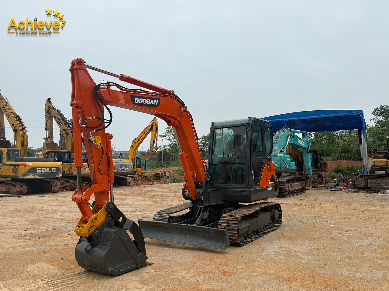 DOOSAN Diwanlun DX60-9 Excavator 38.9(52.1)/2100kW(HP) / rpm D24C 0.23m3 5700kg 4.2+2.8Ton 【ACHIEVE】 TOP CONDITION!!! - Vikšrinis ekskavatorius: foto 5 DOOSAN Diwanlun DX60-9 Excavator 38.9(52.1)/2100kW(HP) / rpm D24C 0.23m3 5700kg 4.2+2.8Ton 【ACHIEVE】 TOP CONDITION!!! - Vikšrinis ekskavatorius: foto 5