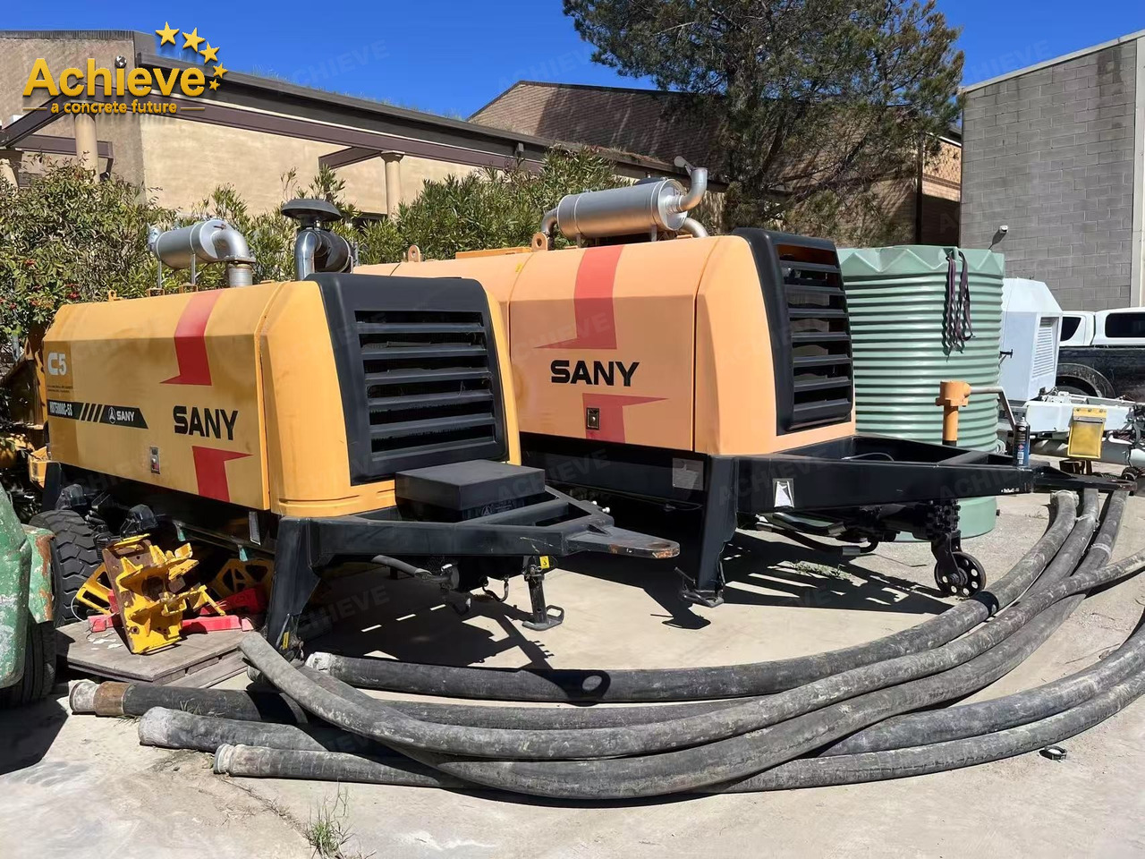 SANY SANY 【ACHIEVE】TOP CONDITION!!! demo new low hours Sany Concrete Trailer Pump 2017 HBT5008C-5S - Stacionarus betono siurblys: foto 3 SANY SANY 【ACHIEVE】TOP CONDITION!!! demo new low hours Sany Concrete Trailer Pump 2017 HBT5008C-5S - Stacionarus betono siurblys: foto 3