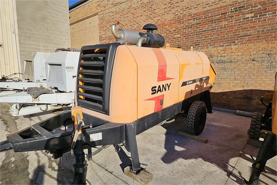 SANY SANY 【ACHIEVE】TOP CONDITION!!! demo new low hours Sany Concrete Trailer Pump 2017 HBT5008C-5S - Stacionarus betono siurblys: foto 2 SANY SANY 【ACHIEVE】TOP CONDITION!!! demo new low hours Sany Concrete Trailer Pump 2017 HBT5008C-5S - Stacionarus betono siurblys: foto 2