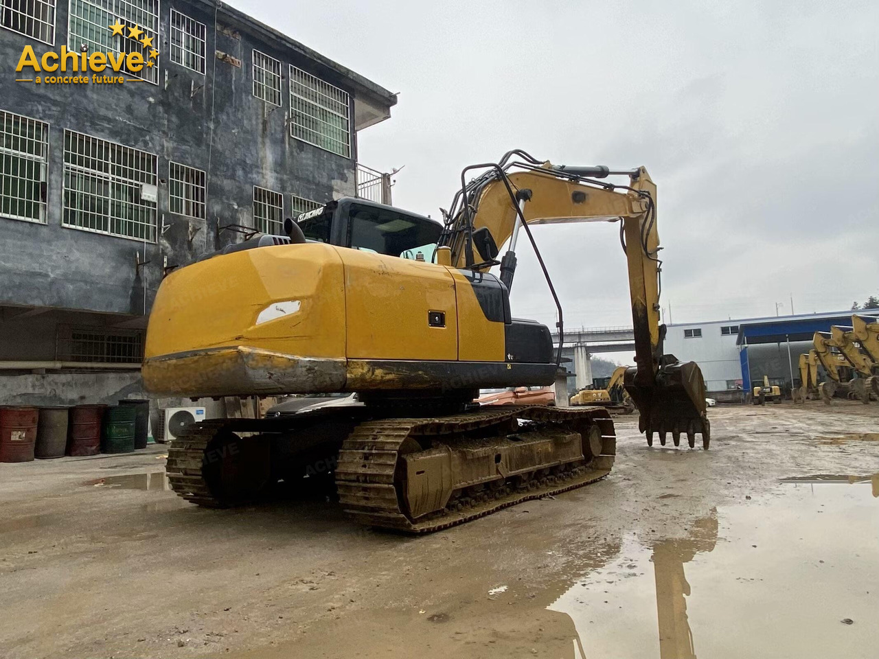 XCMG XE135D 0.32-0.61(0.52) m³ 86/2200 kw/rpm QSF3.8 260 L 99.1 kN 【ACHIEVE】 TOP CONDITION!!! - Vikšrinis ekskavatorius: foto 4 XCMG XE135D 0.32-0.61(0.52) m³ 86/2200 kw/rpm QSF3.8 260 L 99.1 kN 【ACHIEVE】 TOP CONDITION!!! - Vikšrinis ekskavatorius: foto 4