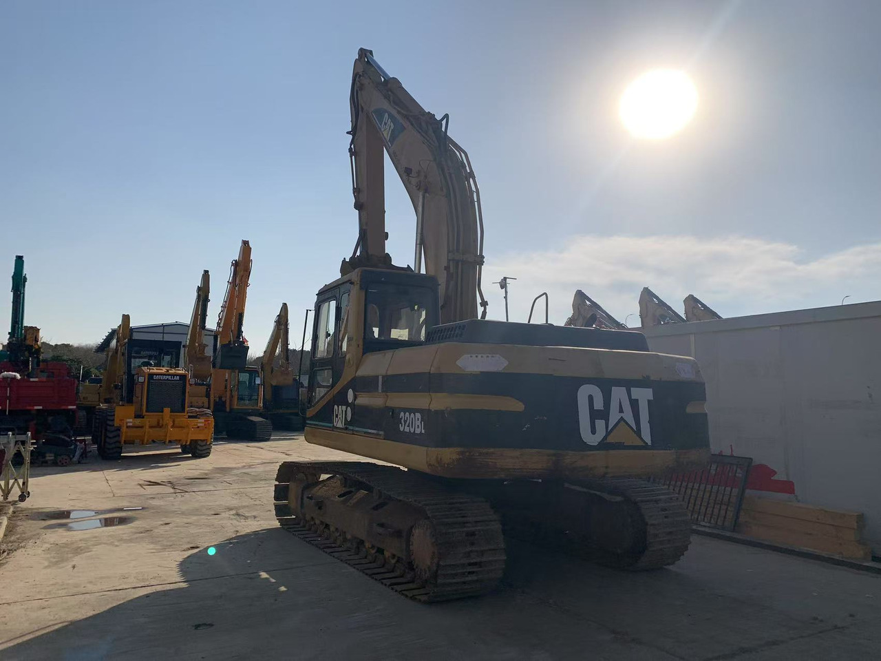 CATERPILLAR Crawler Excavator CAT 320B, 320BL Original Japanese Excavator - Vikšrinis ekskavatorius: foto 4 CATERPILLAR Crawler Excavator CAT 320B, 320BL Original Japanese Excavator - Vikšrinis ekskavatorius: foto 4