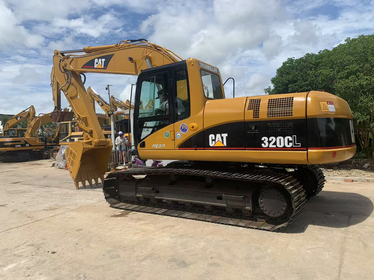 Caterpillar 320C, 320CL Hydraulic Excavator with Wide Track for Swamp Terrain - Vikšrinis ekskavatorius: foto 2 Caterpillar 320C, 320CL Hydraulic Excavator with Wide Track for Swamp Terrain - Vikšrinis ekskavatorius: foto 2