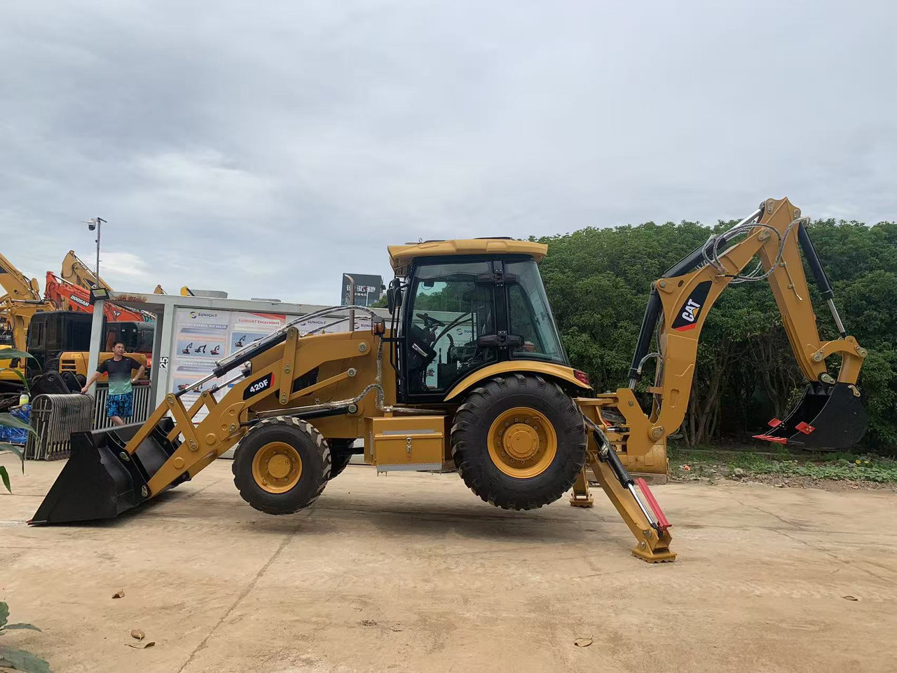 Caterpillar 4x4 Backhoe Loader CAT 420, 428 - Ekskavatorius-krautuvas: foto 5 Caterpillar 4x4 Backhoe Loader CAT 420, 428 - Ekskavatorius-krautuvas: foto 5