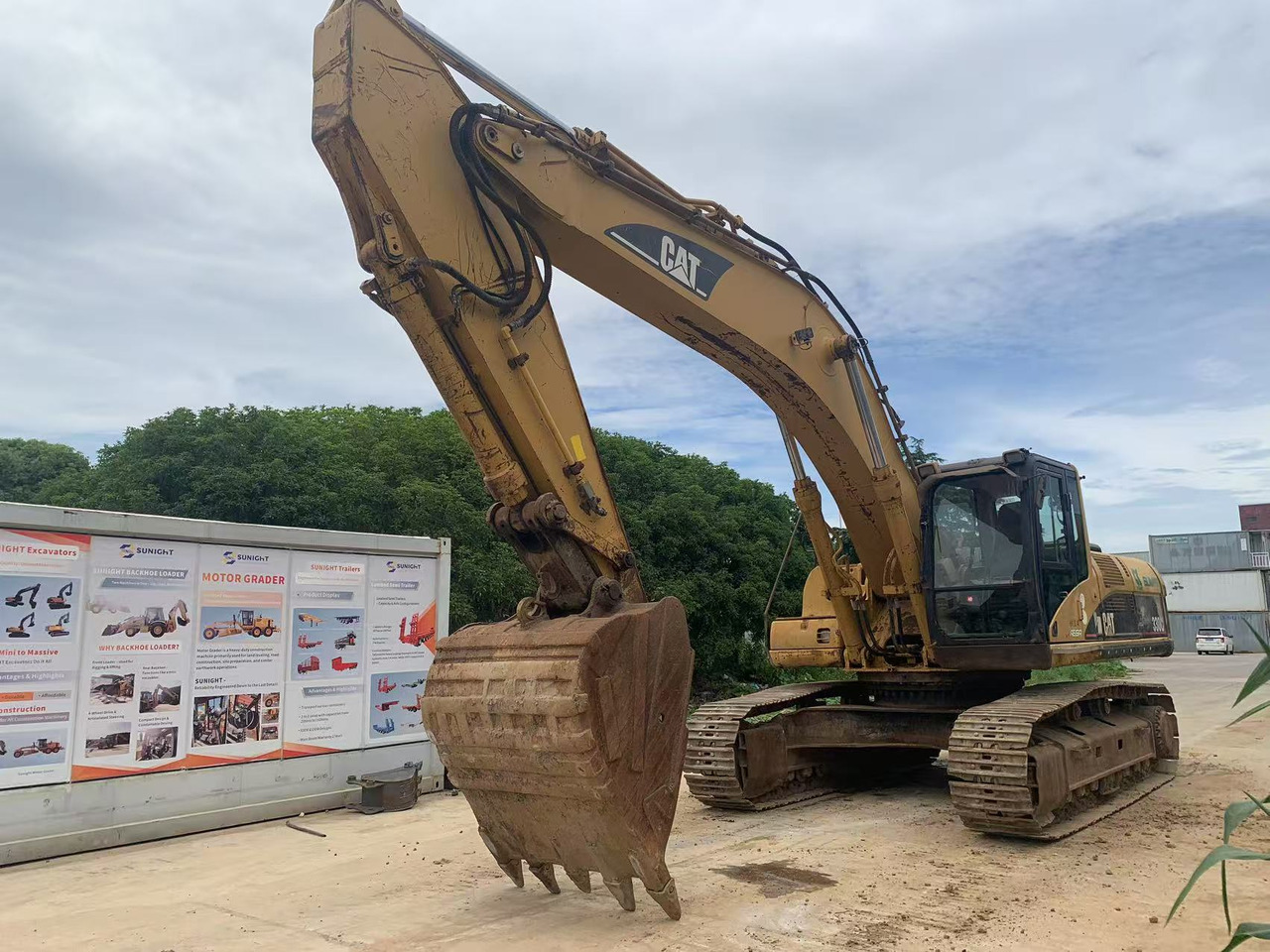 Caterpillar Excavator Original Color CAT 330CL, 330BL Used Condtion - Vikšrinis ekskavatorius: foto 5 Caterpillar Excavator Original Color CAT 330CL, 330BL Used Condtion - Vikšrinis ekskavatorius: foto 5