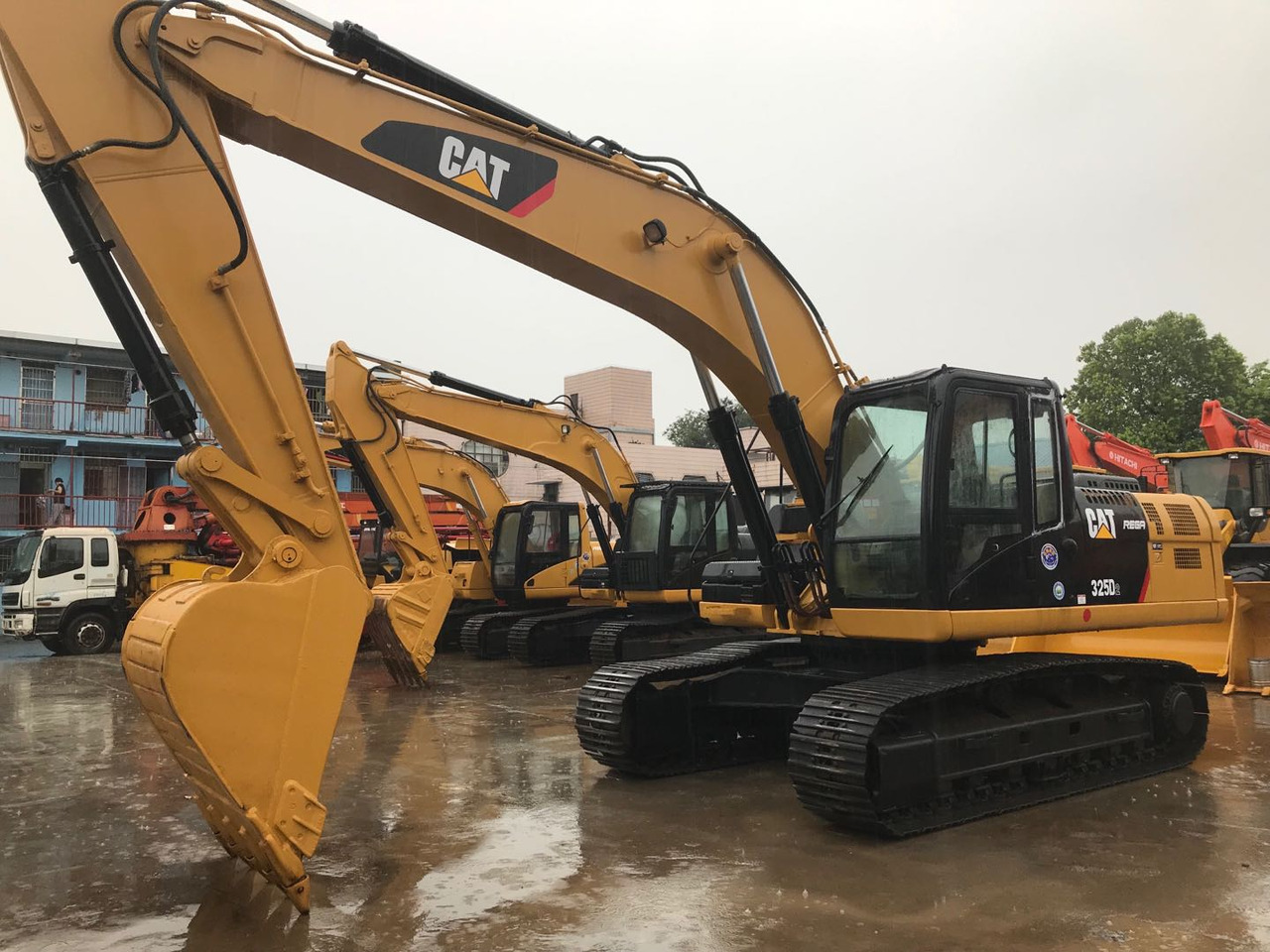 Caterpillar Used Excavator Cheap Price CAT 325D, 325BL Made in Japan - Vikšrinis ekskavatorius: foto 5 Caterpillar Used Excavator Cheap Price CAT 325D, 325BL Made in Japan - Vikšrinis ekskavatorius: foto 5