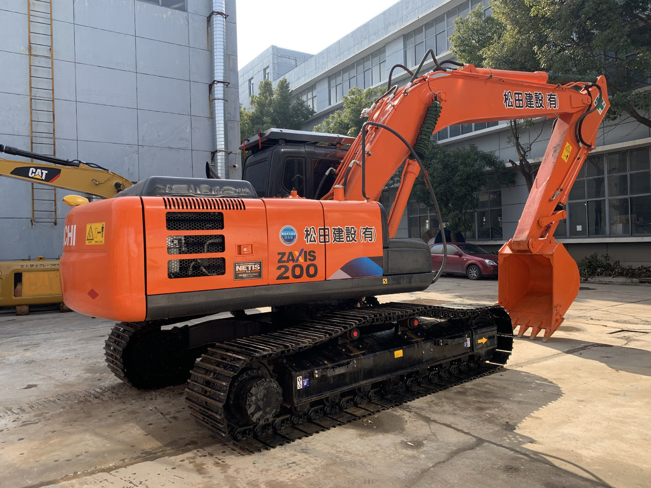 Hitachi Excavator Zaxis 200, 210, 240 Made in Japan - Vikšrinis ekskavatorius: foto 1 Hitachi Excavator Zaxis 200, 210, 240 Made in Japan - Vikšrinis ekskavatorius: foto 1