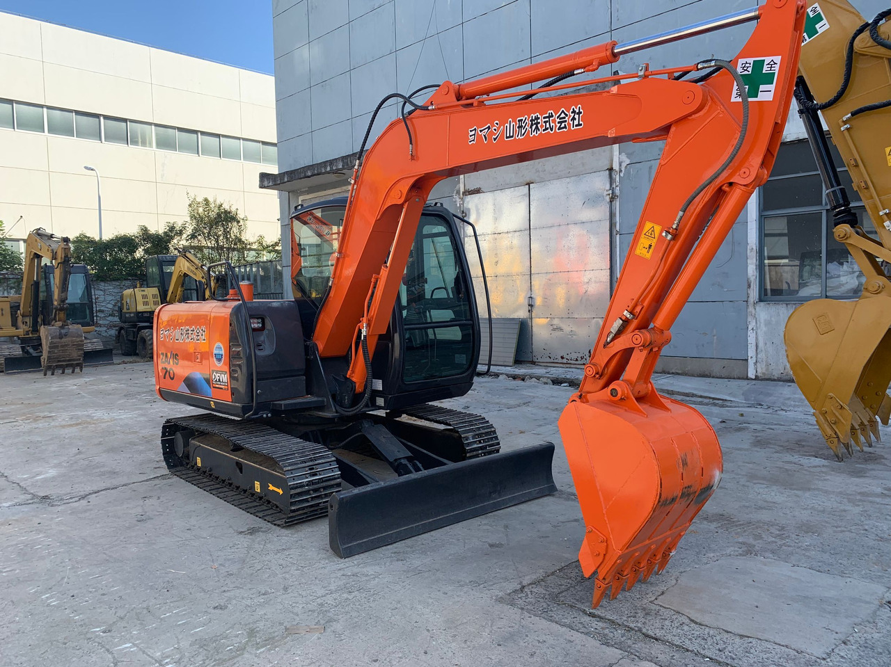 Hitachi Mini Excavator ZX70, ZX75, ZX60 Cheap Excavator Machine - Vikšrinis ekskavatorius: foto 2 Hitachi Mini Excavator ZX70, ZX75, ZX60 Cheap Excavator Machine - Vikšrinis ekskavatorius: foto 2
