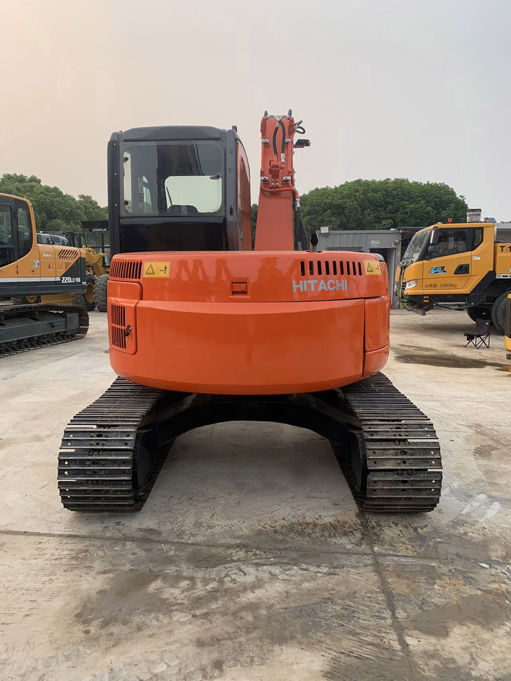 Hitachi Tracked Excavator ZX75 with Blade Dozer - Vikšrinis ekskavatorius: foto 4 Hitachi Tracked Excavator ZX75 with Blade Dozer - Vikšrinis ekskavatorius: foto 4