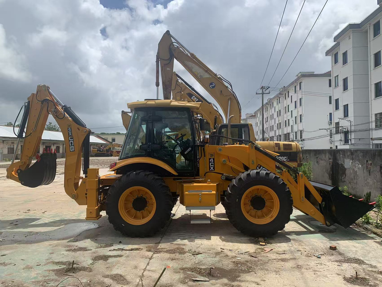 JCB 4X4 Backhoe Loader 4CX, 3CX - Ekskavatorius-krautuvas: foto 3 JCB 4X4 Backhoe Loader 4CX, 3CX - Ekskavatorius-krautuvas: foto 3