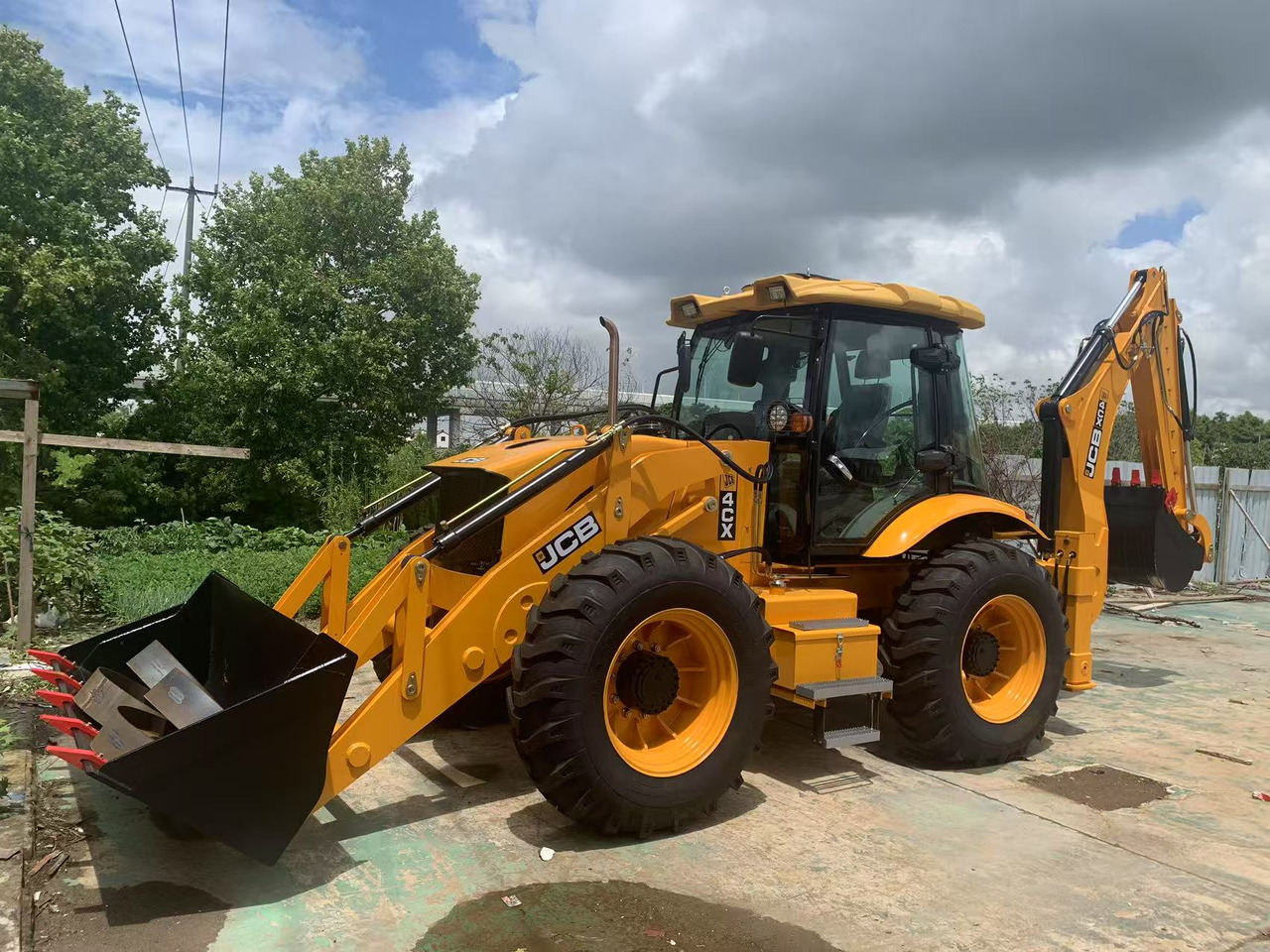 JCB 4X4 Backhoe Loader 4CX, 3CX - Ekskavatorius-krautuvas: foto 4 JCB 4X4 Backhoe Loader 4CX, 3CX - Ekskavatorius-krautuvas: foto 4