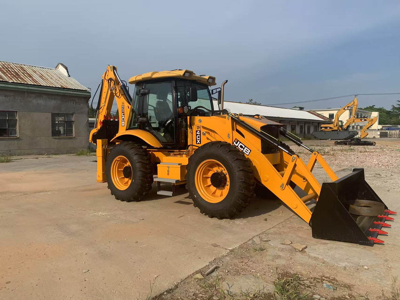JCB 4x4 Backhoe Loader 4CX, 3CX Brand New Condition - Ekskavatorius-krautuvas: foto 5 JCB 4x4 Backhoe Loader 4CX, 3CX Brand New Condition - Ekskavatorius-krautuvas: foto 5