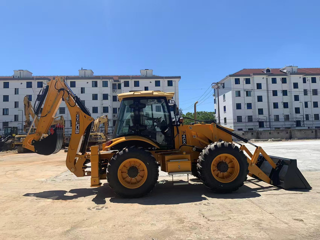 JCB Backhoe Loader 4CX, 4DX Good Price on Sale - Ekskavatorius-krautuvas: foto 2 JCB Backhoe Loader 4CX, 4DX Good Price on Sale - Ekskavatorius-krautuvas: foto 2