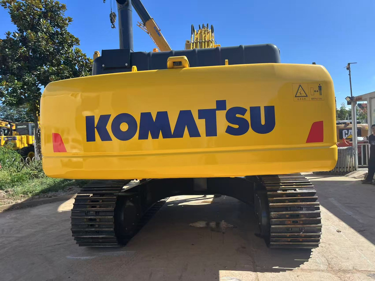 Komatsu PC350 Secondhand Big Excavator 35 ton Capacity - Vikšrinis ekskavatorius: foto 3 Komatsu PC350 Secondhand Big Excavator 35 ton Capacity - Vikšrinis ekskavatorius: foto 3