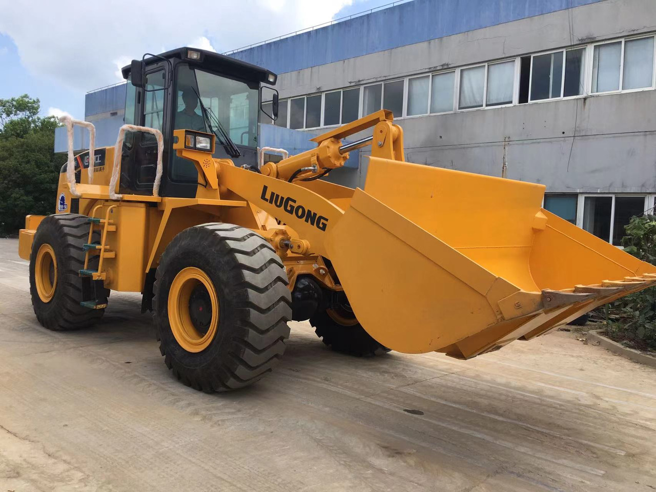 LIUGONG CLG856 Wheel Loader Secondhand Condition 5 ton Loader - Ratinis krautuvas: foto 5 LIUGONG CLG856 Wheel Loader Secondhand Condition 5 ton Loader - Ratinis krautuvas: foto 5