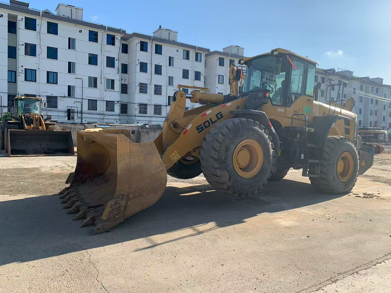 SDLG LG956F Original Condition Front End Loader - Ratinis krautuvas: foto 1 SDLG LG956F Original Condition Front End Loader - Ratinis krautuvas: foto 1