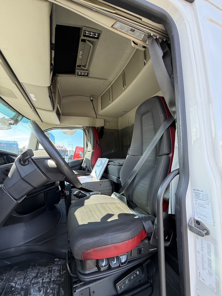 Volvo FH 500 6x2 - Vilkikas: foto 5 Volvo FH 500 6x2 - Vilkikas: foto 5