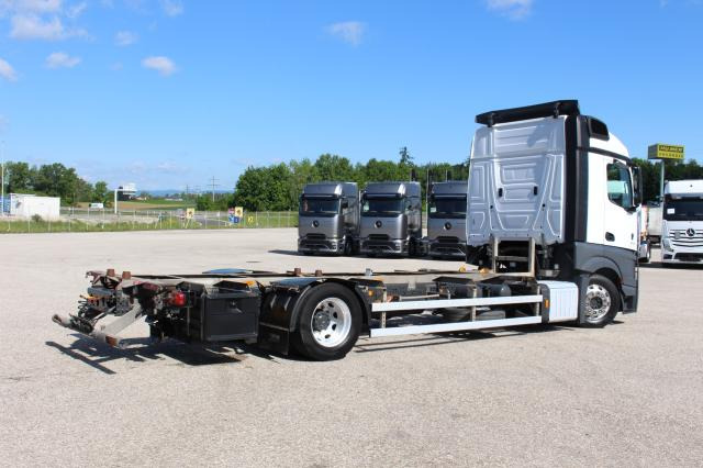Mercedes-Benz Actros 1845 L nR - Konteineris-vežimus/ Sukeisti kūną sunkvežimis: foto 3 Mercedes-Benz Actros 1845 L nR - Konteineris-vežimus/ Sukeisti kūną sunkvežimis: foto 3