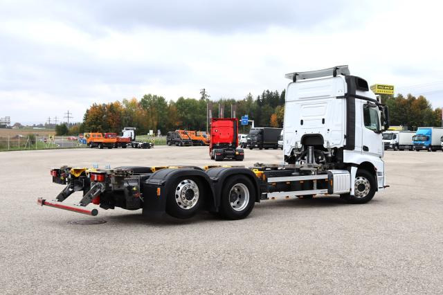 Mercedes-Benz Actros 2546LL MULTIWECHSLER - Konteineris-vežimus/ Sukeisti kūną sunkvežimis: foto 3 Mercedes-Benz Actros 2546LL MULTIWECHSLER - Konteineris-vežimus/ Sukeisti kūną sunkvežimis: foto 3