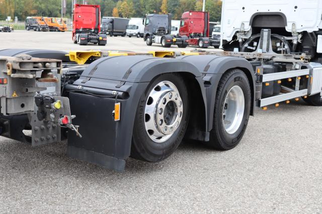 Mercedes-Benz Actros 2546LL MULTIWECHSLER - Konteineris-vežimus/ Sukeisti kūną sunkvežimis: foto 5 Mercedes-Benz Actros 2546LL MULTIWECHSLER - Konteineris-vežimus/ Sukeisti kūną sunkvežimis: foto 5