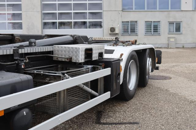 Mercedes-Benz Antos 2551 ENA - Hook-lift sunkvežimis: foto 3 Mercedes-Benz Antos 2551 ENA - Hook-lift sunkvežimis: foto 3